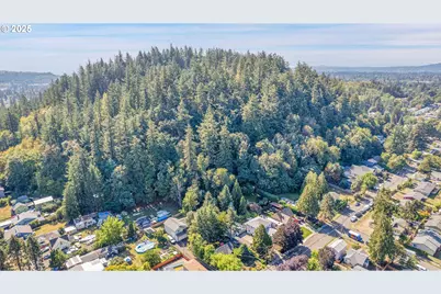 10724 SE Clinton St, Portland, OR 97266 - Photo 43