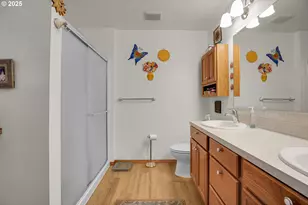 10724 SE Clinton St, Portland, OR 97266 - Photo 23