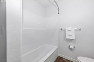 47901 McKenzie Hwy, Vida, OR 97488 - Photo 17