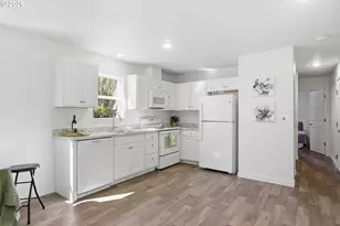 47901 McKenzie Hwy, Vida, OR 97488 - Photo 9
