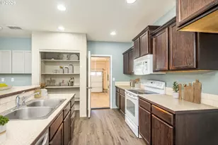 87741 Rendezvous Loop, Veneta, OR 97487 - Photo 9