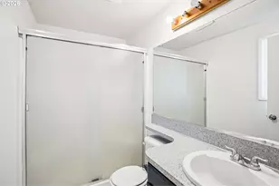 16005 NE 4th St, Vancouver, WA 98684 - Photo 15