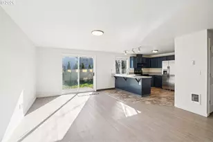 16005 NE 4th St, Vancouver, WA 98684 - Photo 11