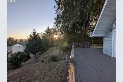 1306 Mt Brynion St, Kelso, WA 98626 - Photo 27