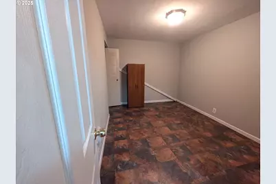 1306 Mt Brynion St, Kelso, WA 98626 - Photo 21