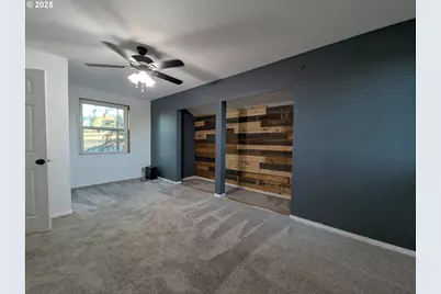 1306 Mt Brynion St, Kelso, WA 98626 - Photo 11