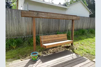 2375 SE Washington Ct, Hillsboro, OR 97123 - Photo 11