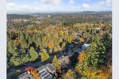 1060 Upper Devon Ln, Lake Oswego, OR 97034 - Photo 41