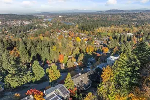 1060 Upper Devon Ln, Lake Oswego, OR 97034 - Photo 41