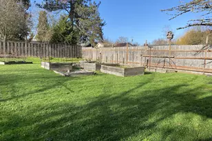 2130 Grant St, Eugene, OR 97405 - Photo 23