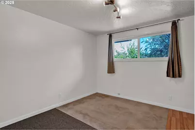 2130 Grant St, Eugene, OR 97405 - Photo 15