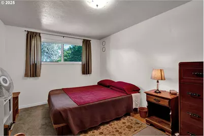 2130 Grant St, Eugene, OR 97405 - Photo 17