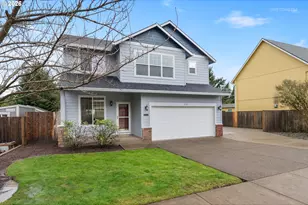 910 NE 4th Ave, Hillsboro, OR 97124 - Photo 3