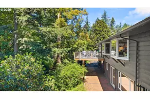 1530 SW Mitchell Ln, Portland, OR 97239 - Photo 35