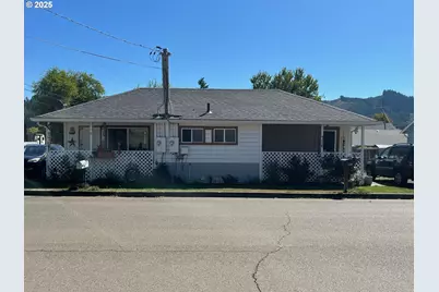 776 E Fourth Ave, Sutherlin, OR 97479 - Photo 1