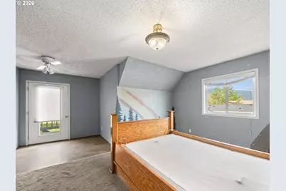 604 SW Mildred Ave, Enterprise, OR 97828 - Photo 13