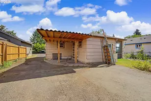 7441 SE Rural St, Portland, OR 97206 - Photo 35