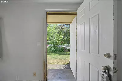 7441 SE Rural St, Portland, OR 97206 - Photo 9