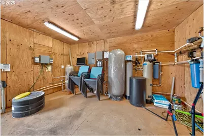 8985 Sandy Heights Rd, Cloverdale, OR 97112 - Photo 37