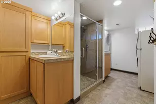 4444 NE Oregon St, Portland, OR 97213 - Photo 23