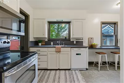 4444 NE Oregon St, Portland, OR 97213 - Photo 11