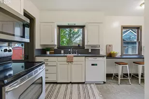 4444 NE Oregon St, Portland, OR 97213 - Photo 11