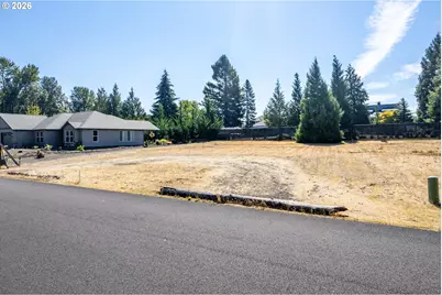 211 Columbia Point Rd, Longview, WA 98632 - Photo 1