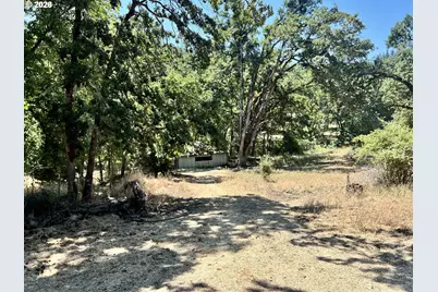 567 Braunda Dr, Roseburg, OR 97471 - Photo 11