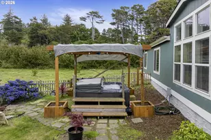 8490 NW Seal Rock St, Seal Rock, OR 97376 - Photo 9