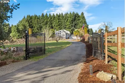 5911 SW Briar Patch Ln, Wilsonville, OR 97070 - Photo 11