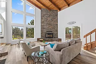 5911 SW Briar Patch Ln, Wilsonville, OR 97070 - Photo 3