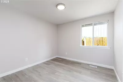 1229 Charman St, Oregon City, OR 97045 - Photo 27