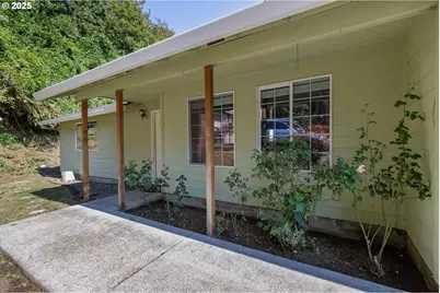 1229 Charman St, Oregon City, OR 97045 - Photo 3