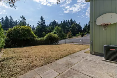 1229 Charman St, Oregon City, OR 97045 - Photo 33