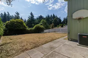 1229 Charman St, Oregon City, OR 97045 - Photo 33