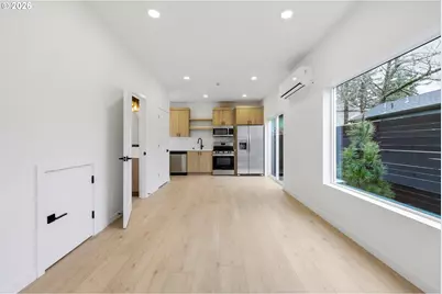 11717 SE Ash St, Portland, OR 97216 - Photo 31