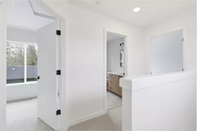 11717 SE Ash St, Portland, OR 97216 - Photo 37