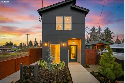 11717 SE Ash St, Portland, OR 97216 - Photo 3