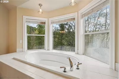 8414 NW Gilliam Ln, Portland, OR 97229 - Photo 33