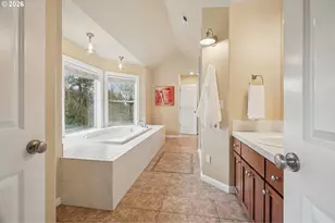 8414 NW Gilliam Ln, Portland, OR 97229 - Photo 31