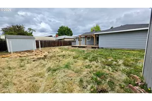 5313 Mazama Dr, Klamath Falls, OR 97603 - Photo 9