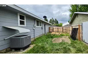 5313 Mazama Dr, Klamath Falls, OR 97603 - Photo 5
