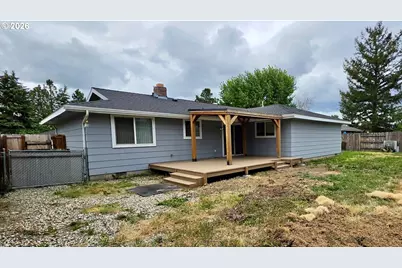 5313 Mazama Dr, Klamath Falls, OR 97603 - Photo 9