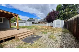 5313 Mazama Dr, Klamath Falls, OR 97603 - Photo 7