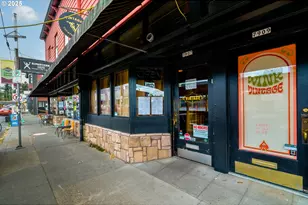 205 NE Billingher Dr, Portland, OR 97220 - Photo 25