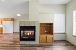 1085 Golden Pheasant Dr, Redmond, OR 97756 - Photo 7