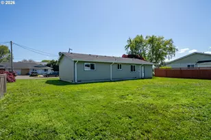 702 Ash Ave, Tillamook, OR 97141 - Photo 5