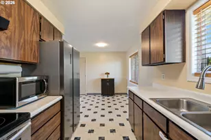 702 Ash Ave, Tillamook, OR 97141 - Photo 15