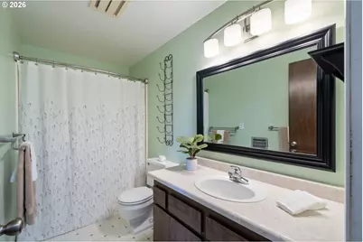 702 Ash Ave, Tillamook, OR 97141 - Photo 17