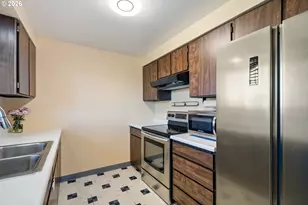 702 Ash Ave, Tillamook, OR 97141 - Photo 13